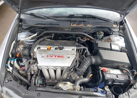 2004 Acura Tsx z USA, uszkodzony, nr VIN JH4CL968X4C007546